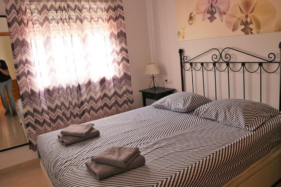 Casa Kasander, Two Bedroom Appartment Near Beach With Pool نيرخا المظهر الخارجي الصورة